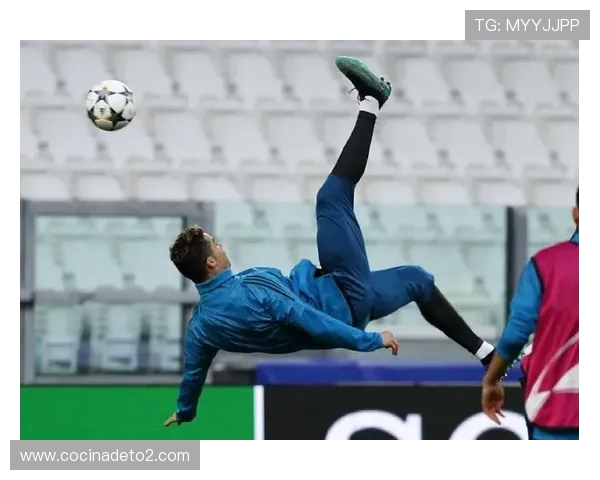 原创14场0球！全队最低分！皇马1.5亿巨星已59天没进球 向对手竖3手指